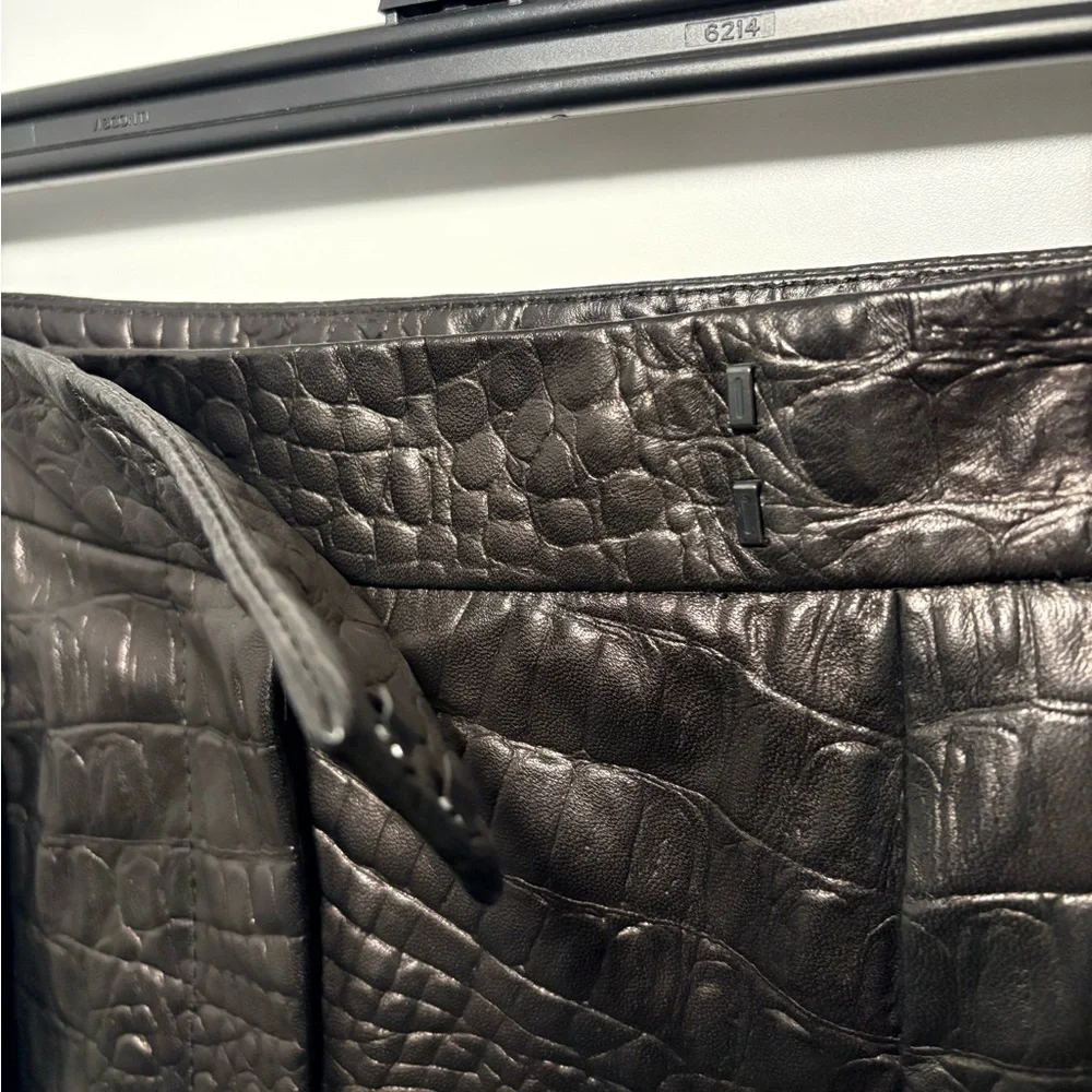 MaxMara Manila Black Pleated Croc-Effect Mini Skirt Size 4 EUC - Picture 5 of 10